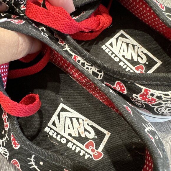 VANS Authentic Womens Hello Kitty Bike Black Red Sneakers Size 7 - Picture 11 of 11